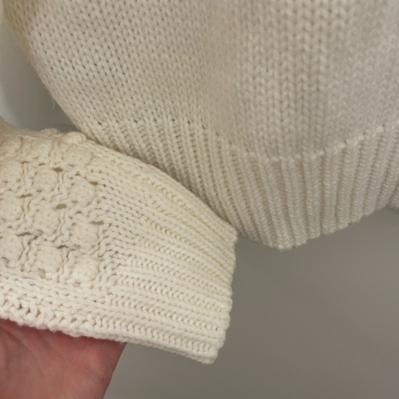 Moon & Madison Anthropologie Cream Cable Knit Bauble Sleeve Sweater Size Medium - Picture 5 of 8